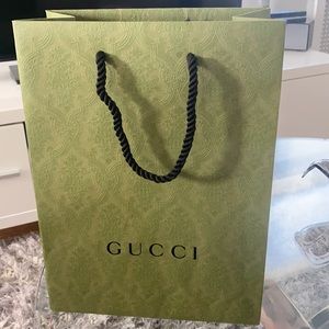 New Gucci Green Equilibrium Paper Shopper Bag 14”